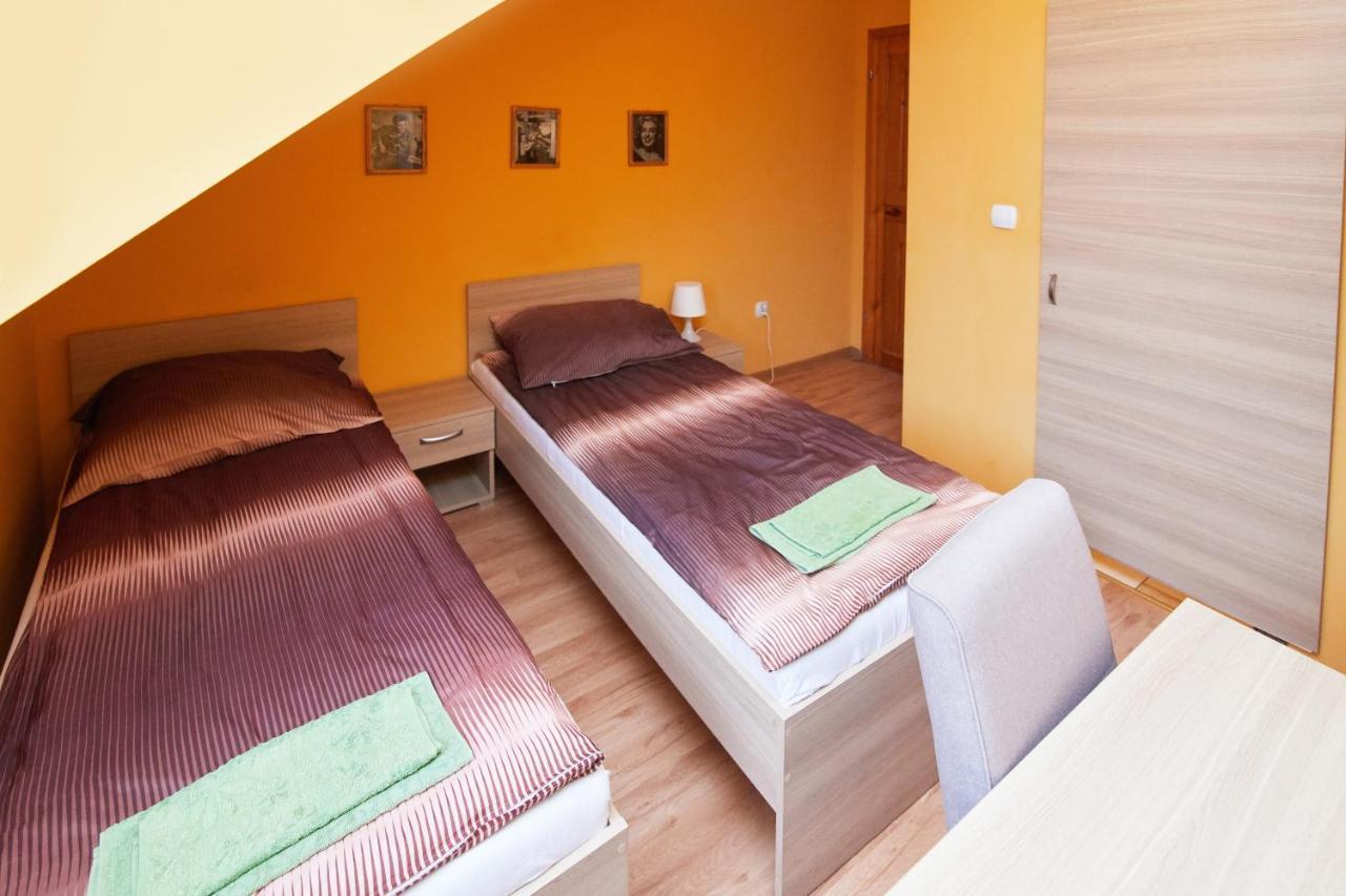 Karczma-Koszwice Panzió Kültér fotó