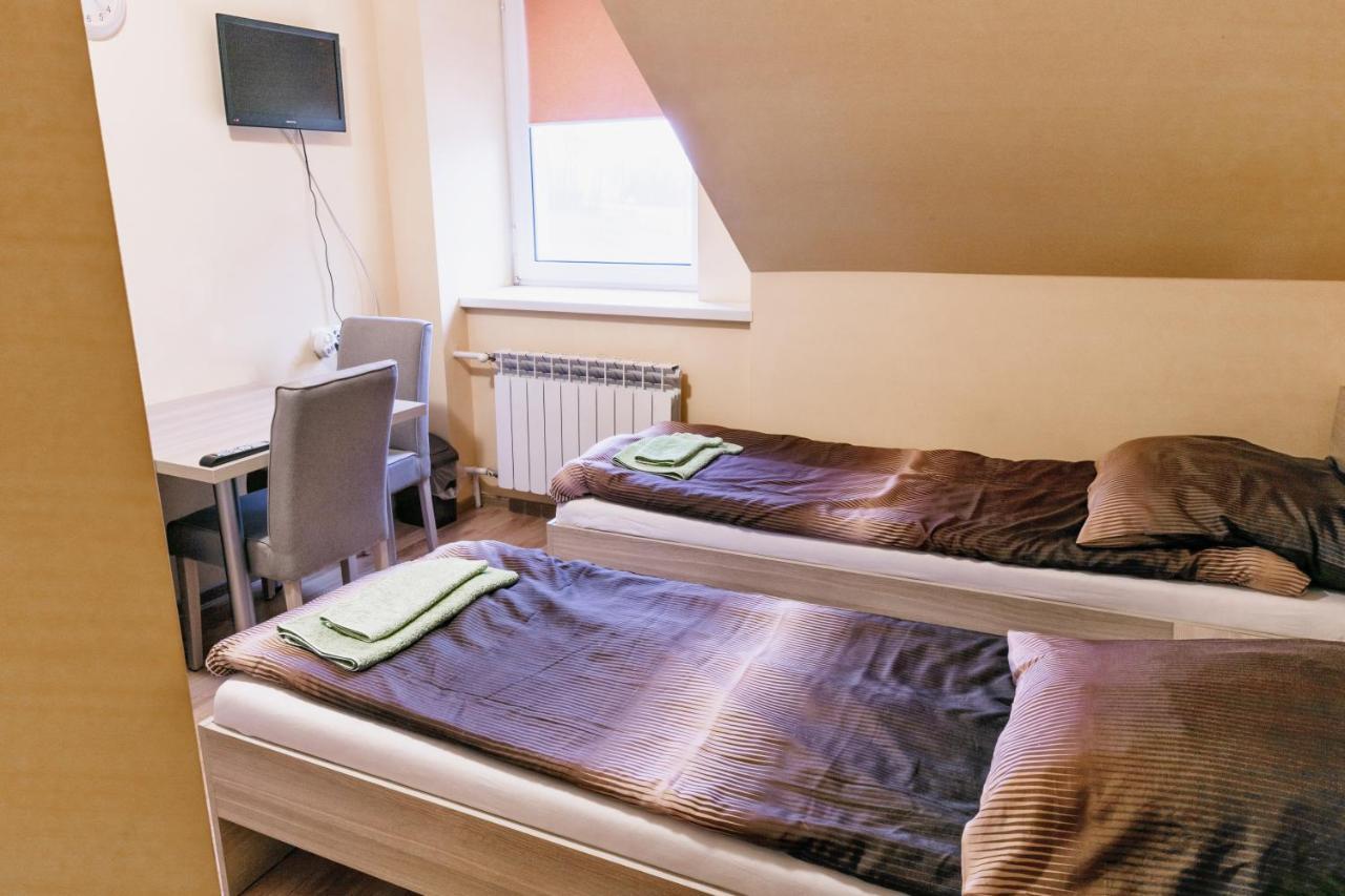 Karczma-Koszwice Panzió Kültér fotó